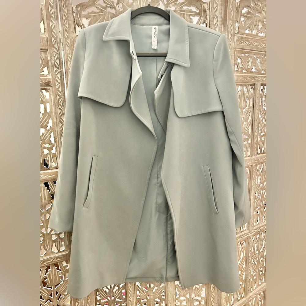 Mural Drape Trench (Seafoam)